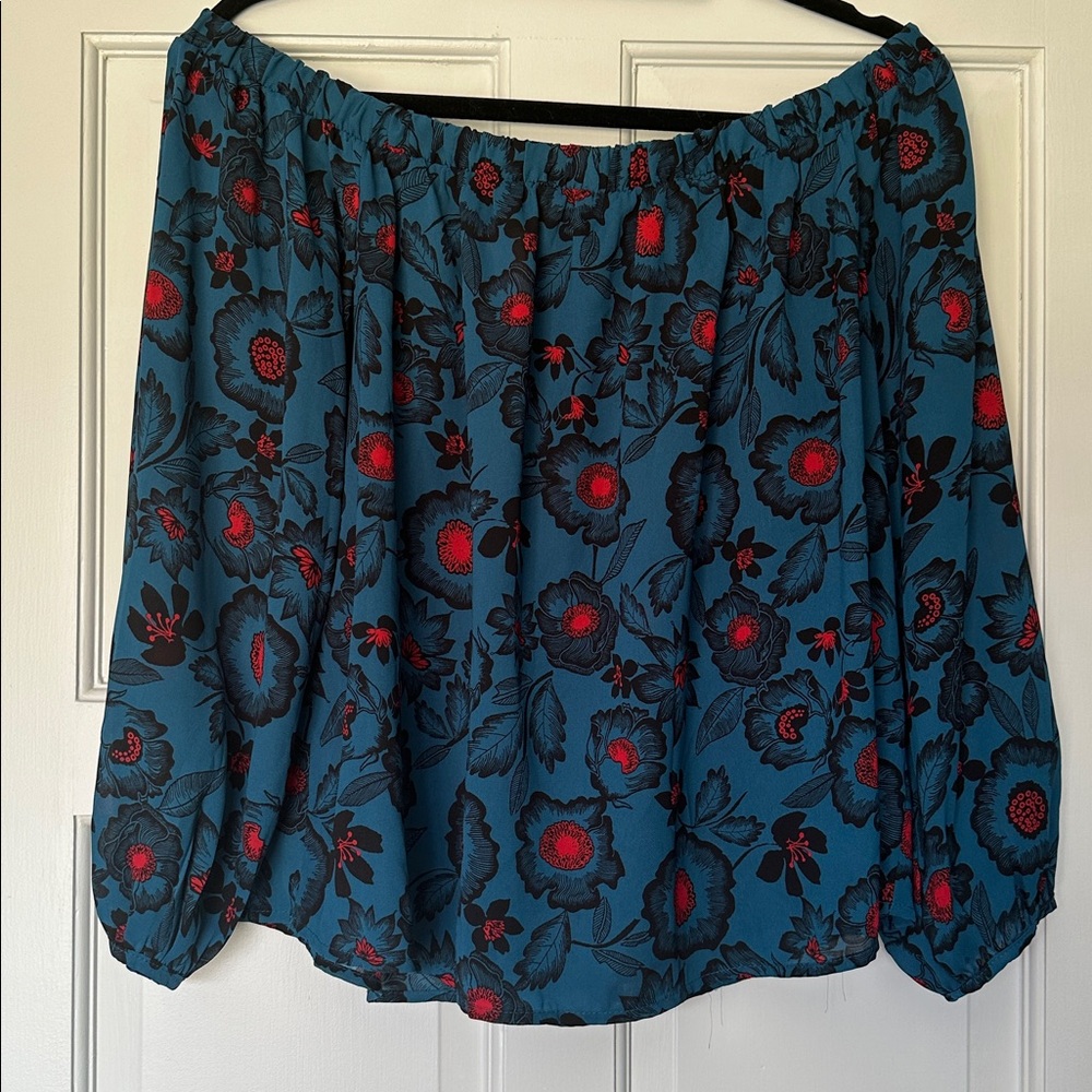Forever 21 Blue Floral Off-Shoulder Blouse Size Medium